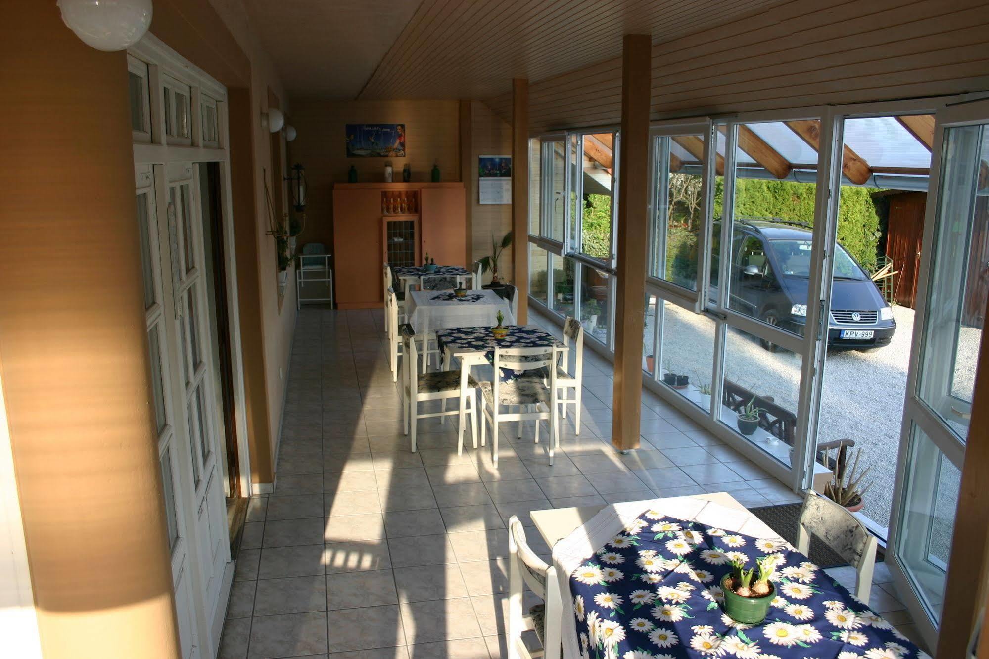 Lorelei Pension Adults Only Gyenesdias Luaran gambar